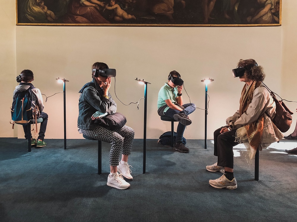 virtual reality connecting people